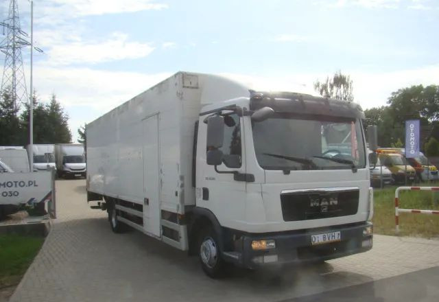 MAN TGL 12-220 8.10M KLIMA WINDA 2000KG - משאית תיבה: תמונה 4 MAN TGL 12-220 8.10M KLIMA WINDA 2000KG - משאית תיבה: תמונה 4