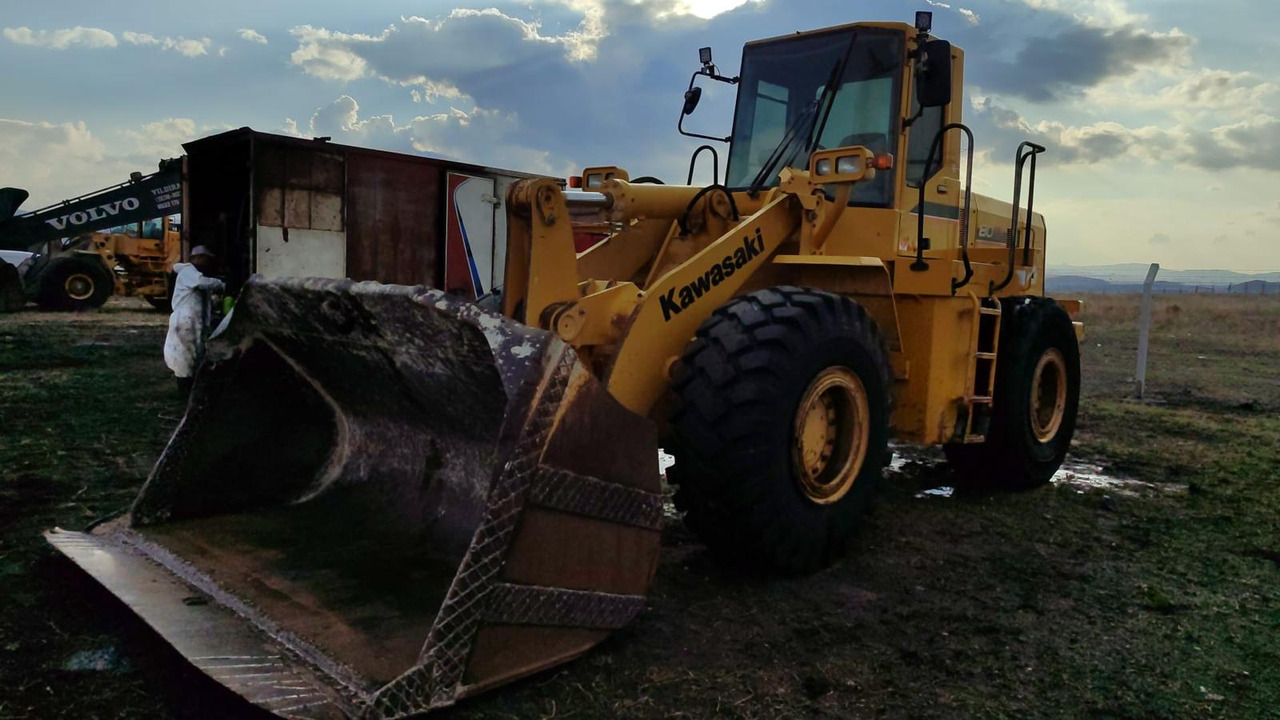 KAWASAKI 80ZV - מעמיס גלגלים: תמונה 5 KAWASAKI 80ZV - מעמיס גלגלים: תמונה 5