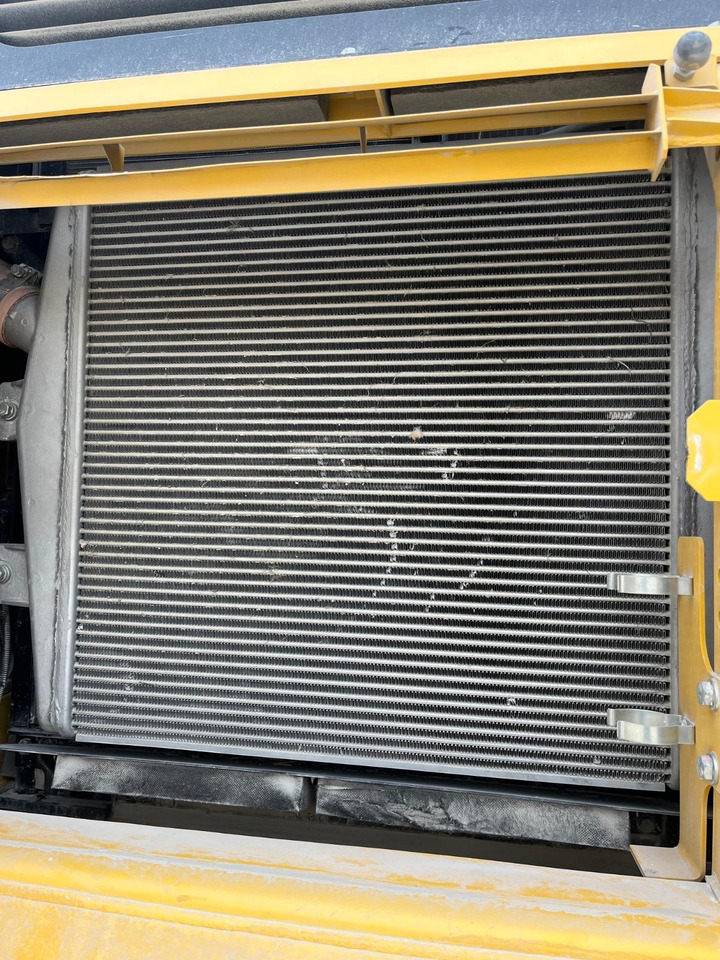 KOMATSU PC450 - מחפר סורק: תמונה 4 KOMATSU PC450 - מחפר סורק: תמונה 4