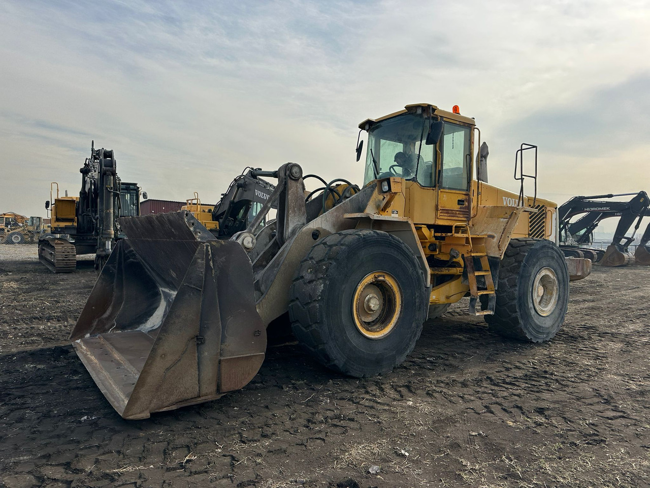 VOLVO L150E - מעמיס גלגלים: תמונה 1 VOLVO L150E - מעמיס גלגלים: תמונה 1
