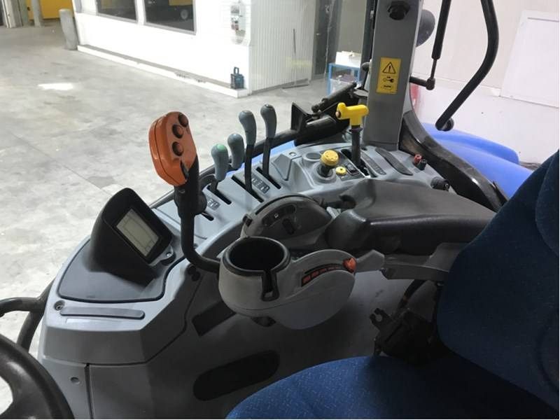 New Holland T7.250 - טרקטור חקלאי: תמונה 5 New Holland T7.250 - טרקטור חקלאי: תמונה 5