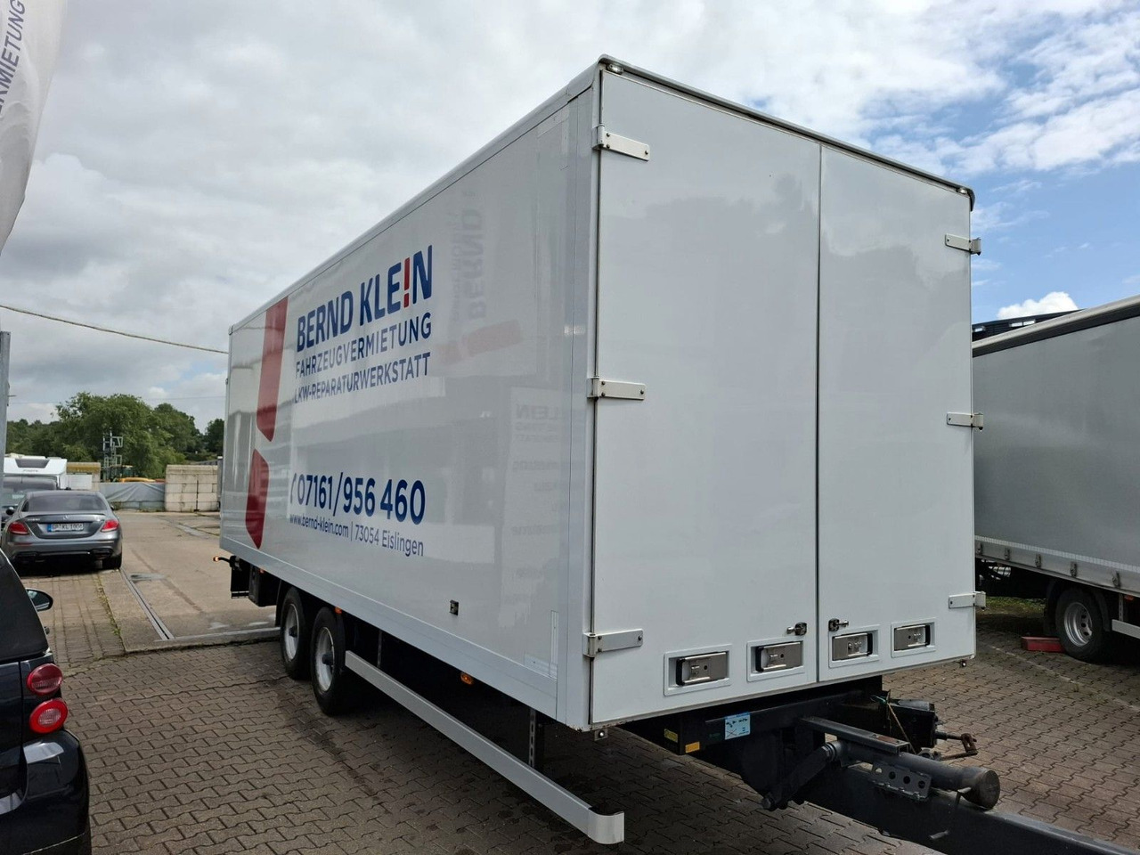 Fliegl TKF118 - קרון נגרר בתיבה סגורה: תמונה 3 Fliegl TKF118 - קרון נגרר בתיבה סגורה: תמונה 3
