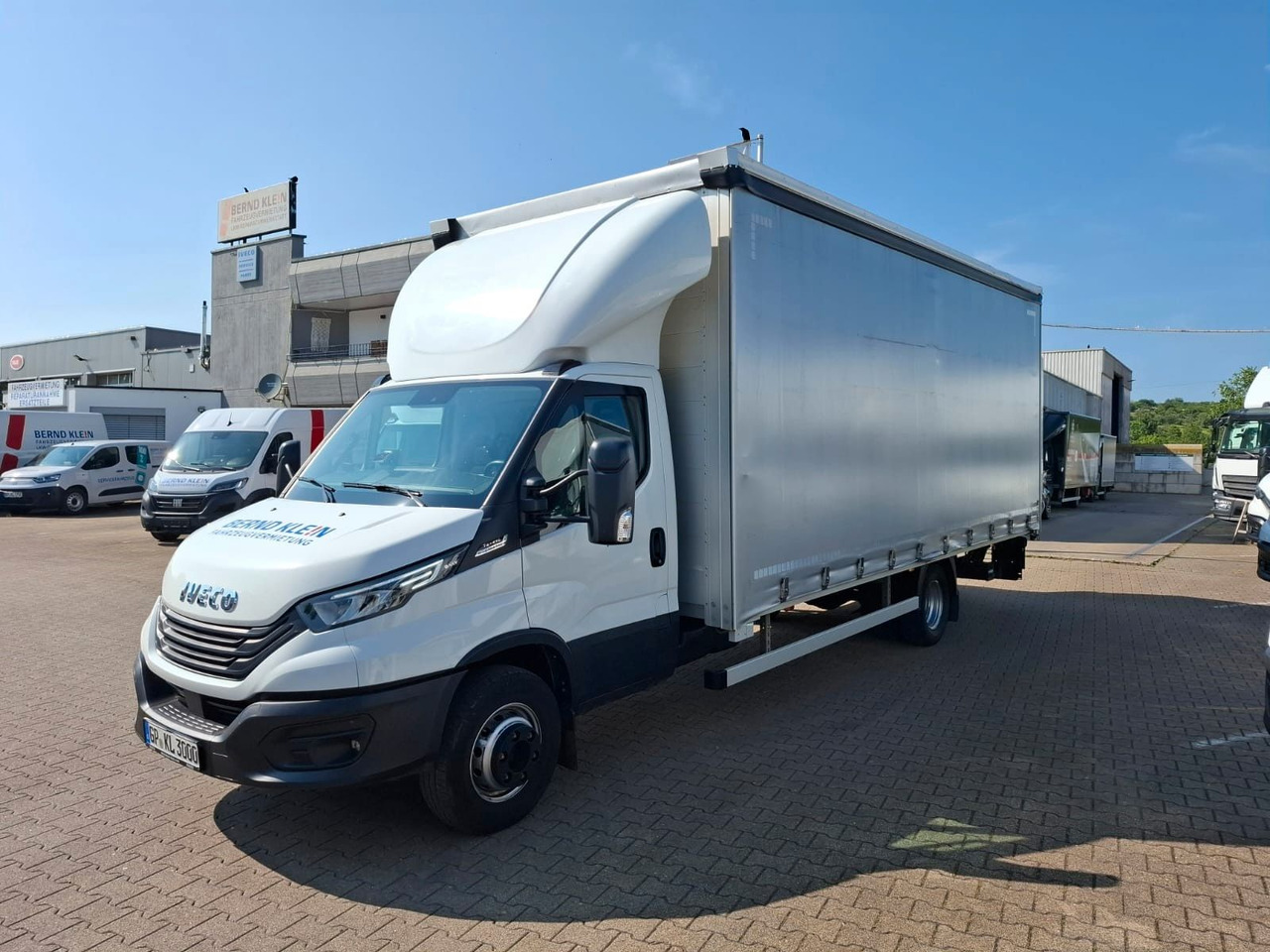 Iveco 72-210P/A8,Luft,HiMatic,LBW,Schiebepl., - כלי רכב מסחרי עם וילונות צד: תמונה 1 Iveco 72-210P/A8,Luft,HiMatic,LBW,Schiebepl., - כלי רכב מסחרי עם וילונות צד: תמונה 1