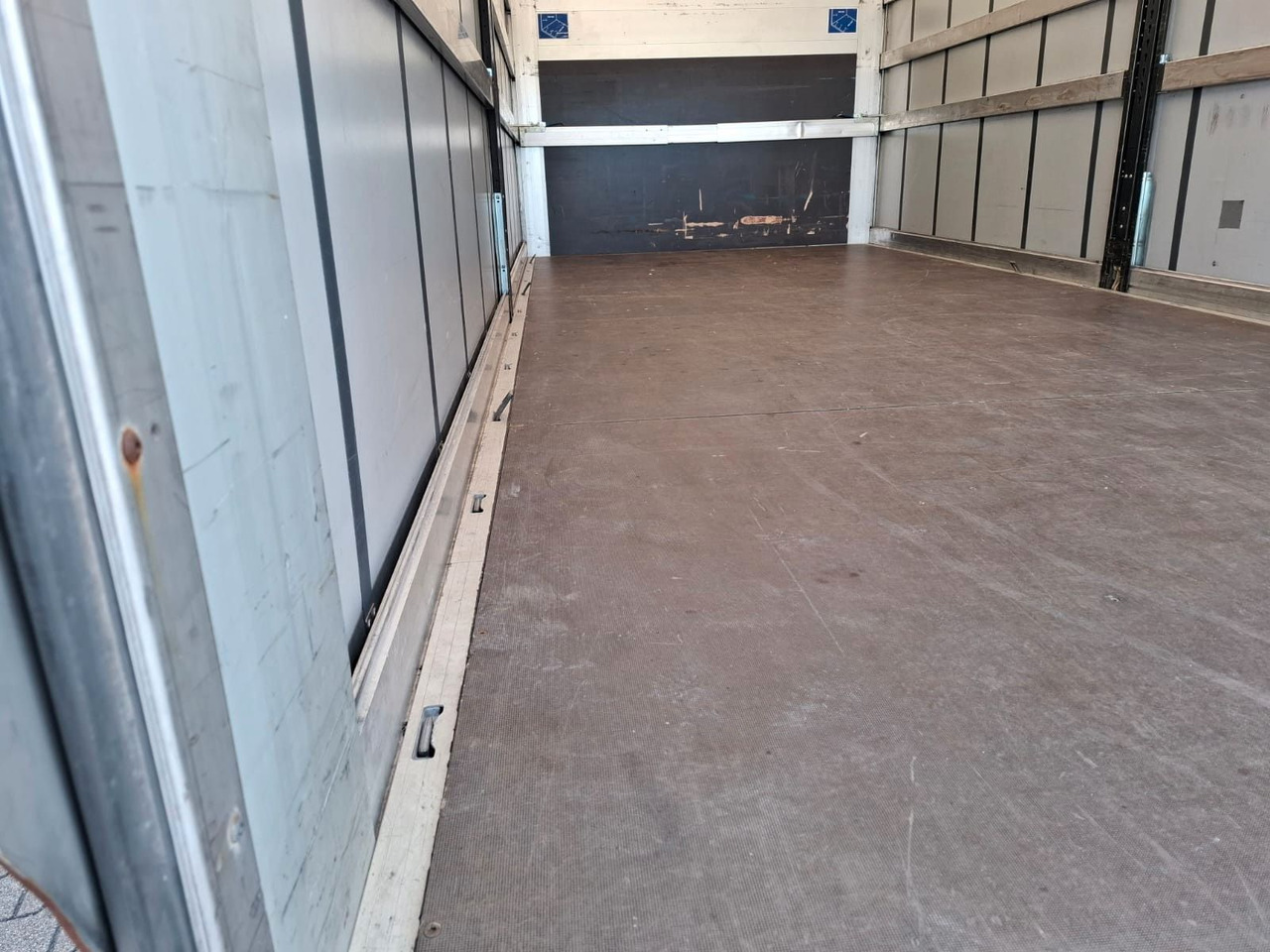 Iveco 72-210P/A8,Luft,HiMatic,LBW,Schiebepl., - כלי רכב מסחרי עם וילונות צד: תמונה 5 Iveco 72-210P/A8,Luft,HiMatic,LBW,Schiebepl., - כלי רכב מסחרי עם וילונות צד: תמונה 5