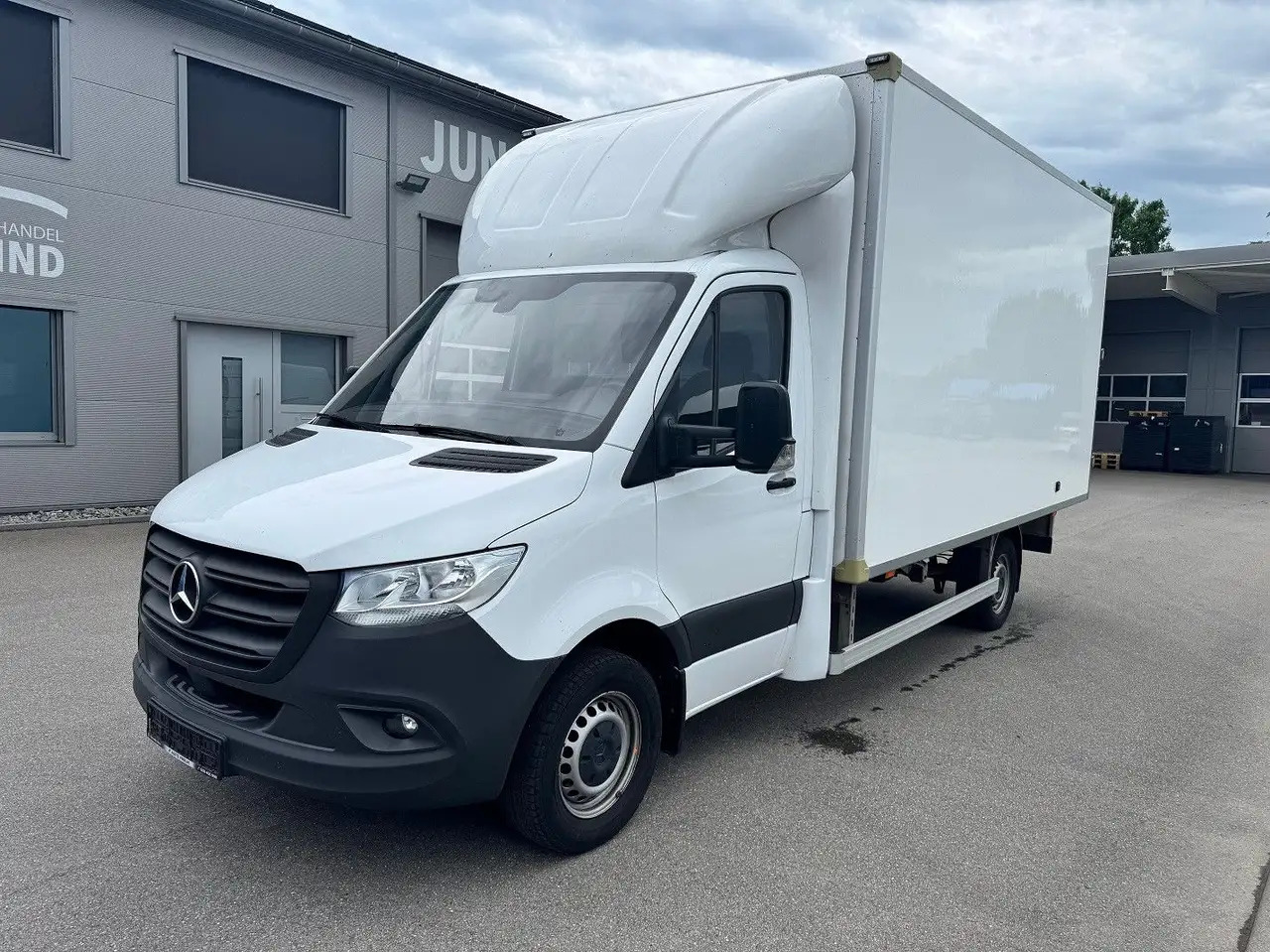 Mercedes-Benz Sprinter 315 CDI Maxi Lang Koffer Klima - כלי רכב מסחרי עם תיבה: תמונה 1 Mercedes-Benz Sprinter 315 CDI Maxi Lang Koffer Klima - כלי רכב מסחרי עם תיבה: תמונה 1