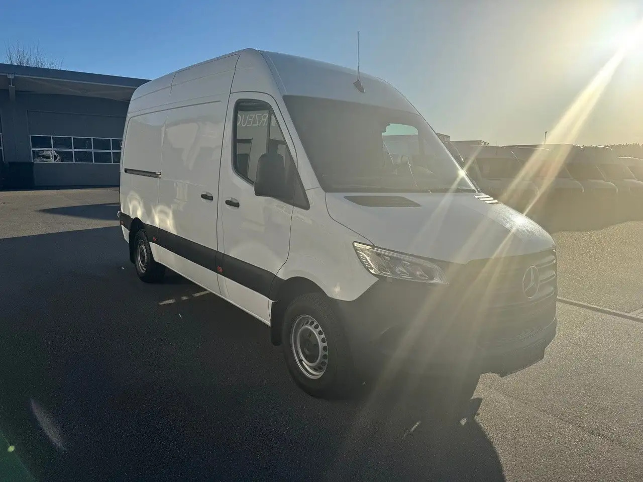 Mercedes-Benz Sprinter 316 CDI Lang Hoch Klima LED MBUX - כלי רכב מסחרי עם לוח: תמונה 2 Mercedes-Benz Sprinter 316 CDI Lang Hoch Klima LED MBUX - כלי רכב מסחרי עם לוח: תמונה 2