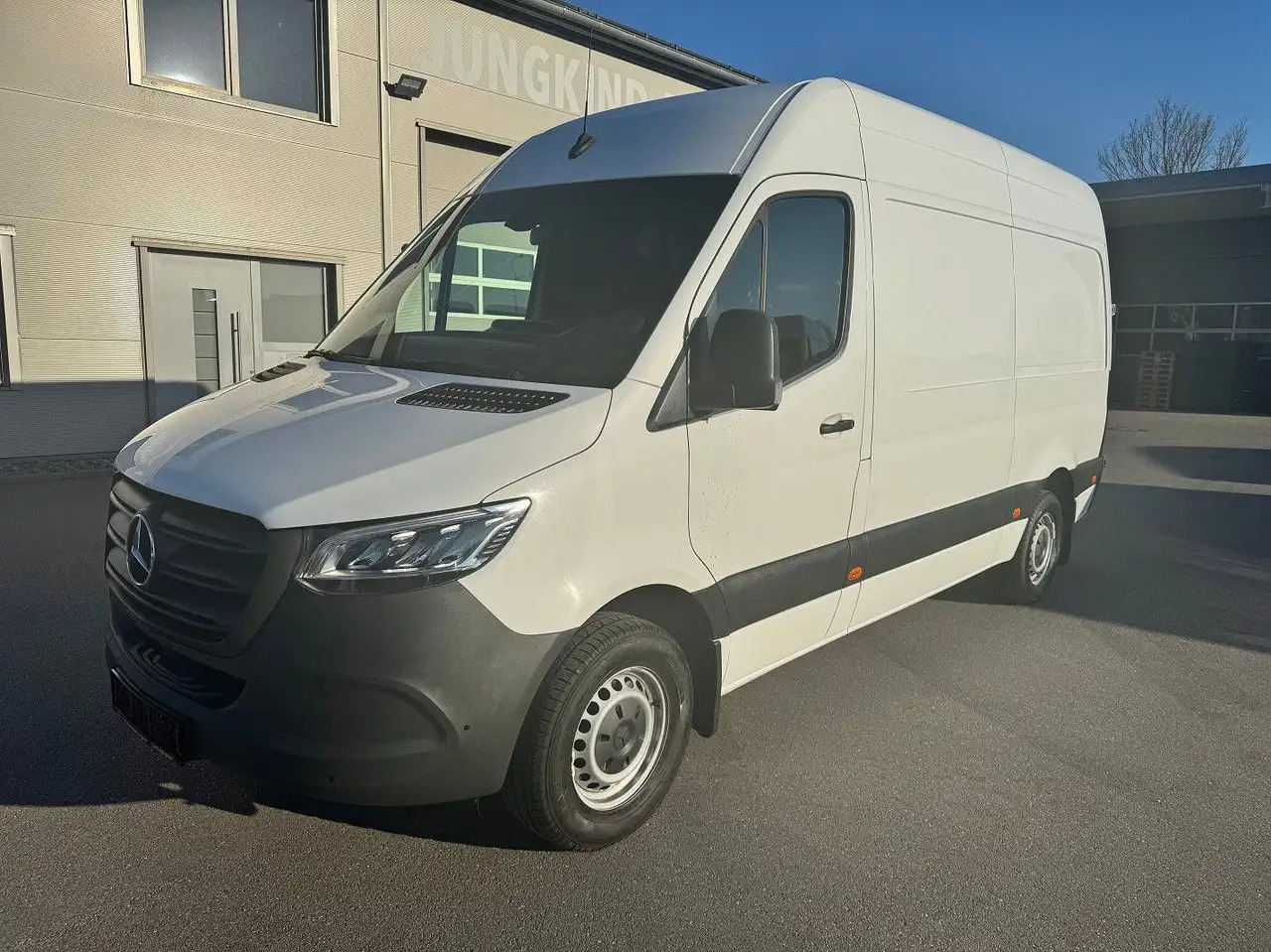 Mercedes-Benz Sprinter 316 CDI Lang Hoch Klima LED MBUX - כלי רכב מסחרי עם לוח: תמונה 1 Mercedes-Benz Sprinter 316 CDI Lang Hoch Klima LED MBUX - כלי רכב מסחרי עם לוח: תמונה 1