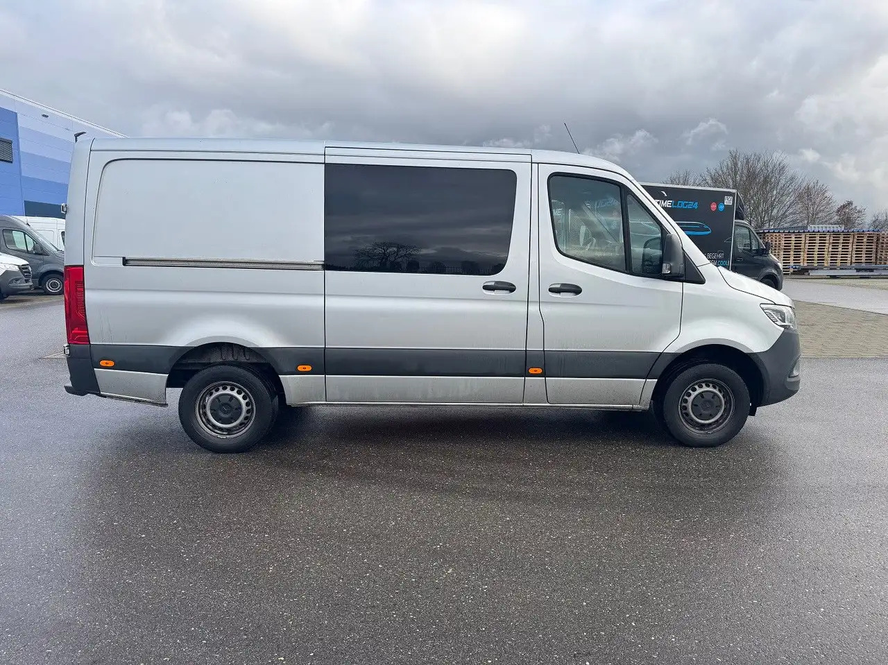 Mercedes-Benz Sprinter 317 CDI Flach Lang Mixto Klima LED - כלי רכב מסחרי עם לוח, כלי רכב מסחרי קומבי: תמונה 4 Mercedes-Benz Sprinter 317 CDI Flach Lang Mixto Klima LED - כלי רכב מסחרי עם לוח, כלי רכב מסחרי קומבי: תמונה 4
