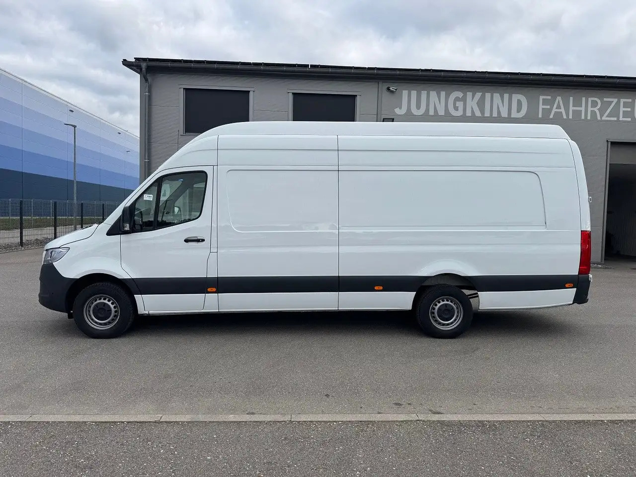 Mercedes-Benz Sprinter 317 CDI Maxi Lang Extralang XXL MBUX - כלי רכב מסחרי עם לוח: תמונה 3 Mercedes-Benz Sprinter 317 CDI Maxi Lang Extralang XXL MBUX - כלי רכב מסחרי עם לוח: תמונה 3