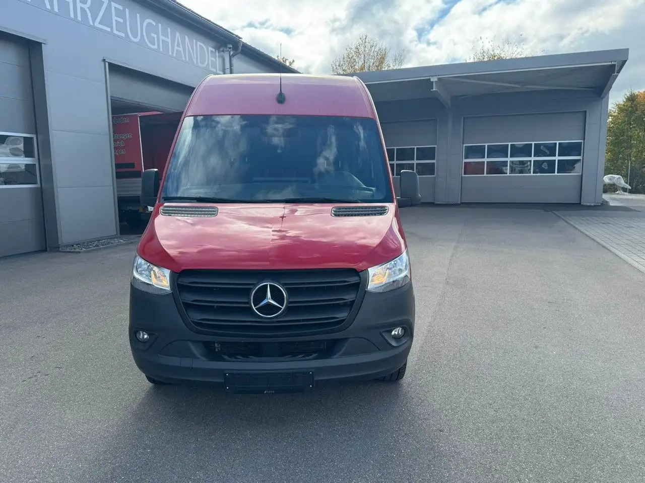 Mercedes-Benz Sprinter 317 CDI Maxi Lang Mixto AHK 3,5t MBUX - כלי רכב מסחרי עם לוח, כלי רכב מסחרי קומבי: תמונה 2 Mercedes-Benz Sprinter 317 CDI Maxi Lang Mixto AHK 3,5t MBUX - כלי רכב מסחרי עם לוח, כלי רכב מסחרי קומבי: תמונה 2