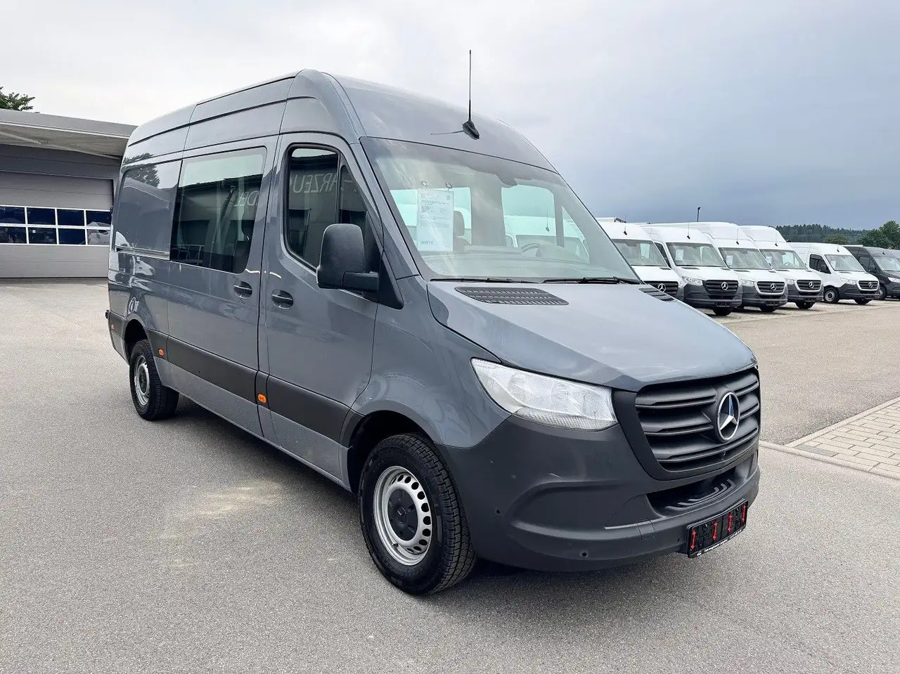 Mercedes-Benz Sprinter 319 CDI Mixto Lang Hoch Klima AHK - כלי רכב מסחרי עם לוח, כלי רכב מסחרי קומבי: תמונה 2 Mercedes-Benz Sprinter 319 CDI Mixto Lang Hoch Klima AHK - כלי רכב מסחרי עם לוח, כלי רכב מסחרי קומבי: תמונה 2