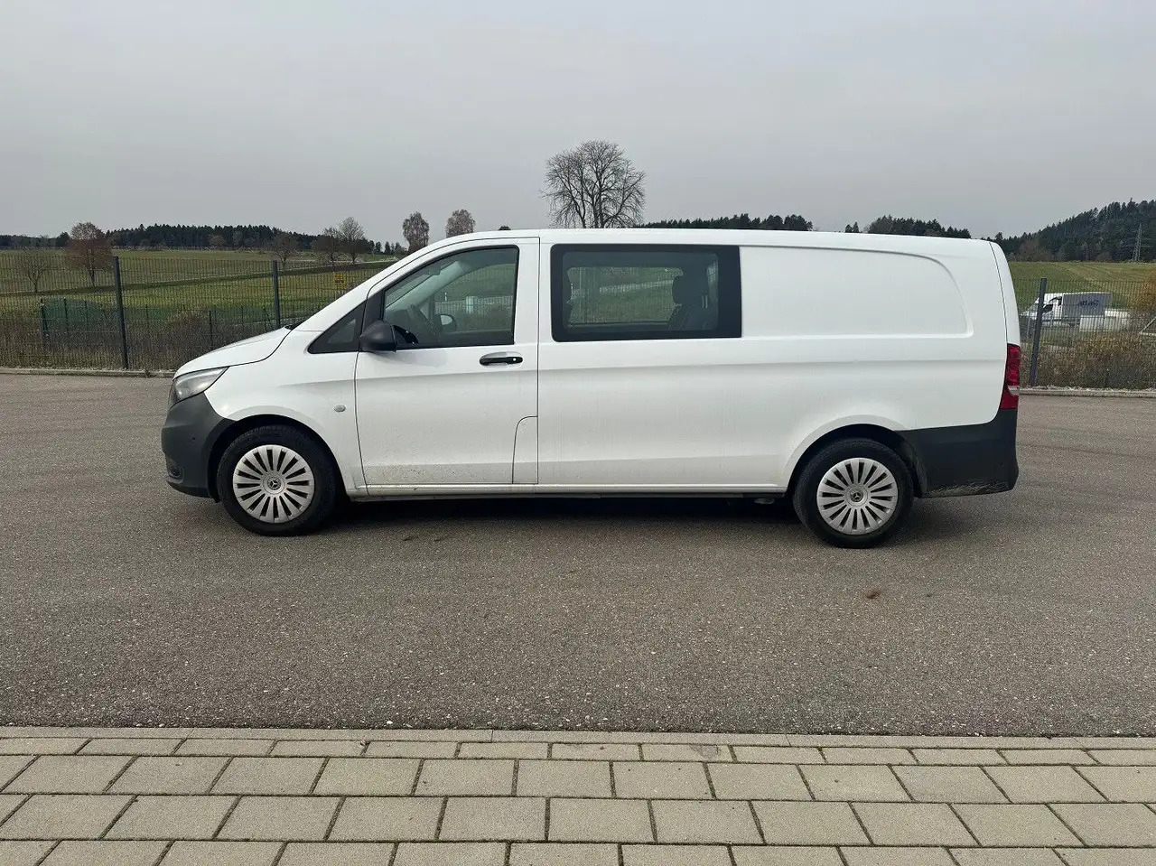 Mercedes-Benz Vito 116 CDI Lang Extralang Mixto Klima - כלי רכב מסחרי עם לוח: תמונה 3 Mercedes-Benz Vito 116 CDI Lang Extralang Mixto Klima - כלי רכב מסחרי עם לוח: תמונה 3