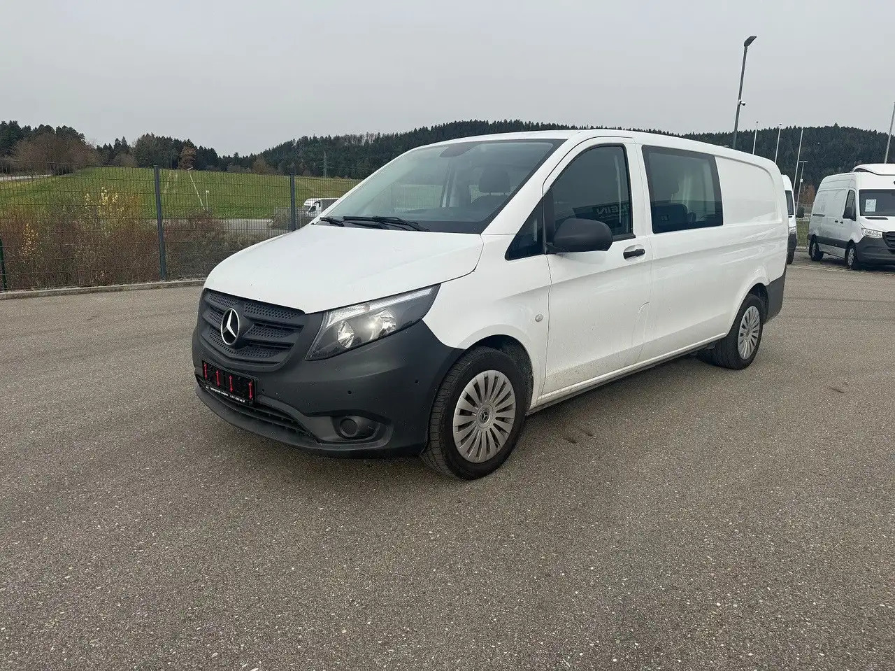 Mercedes-Benz Vito 116 CDI Lang Extralang Mixto Klima - כלי רכב מסחרי עם לוח: תמונה 1 Mercedes-Benz Vito 116 CDI Lang Extralang Mixto Klima - כלי רכב מסחרי עם לוח: תמונה 1