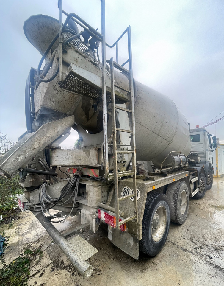 Mercedes Actros 3241 - משאית מערבלת בטון: תמונה 3 Mercedes Actros 3241 - משאית מערבלת בטון: תמונה 3