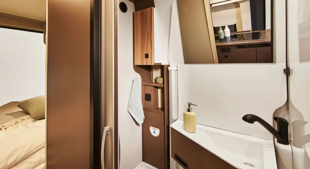 Bürstner B66 C 600 B 66 Voll ausgestattet - מוטורהום: תמונה 4 Bürstner B66 C 600 B 66 Voll ausgestattet - מוטורהום: תמונה 4