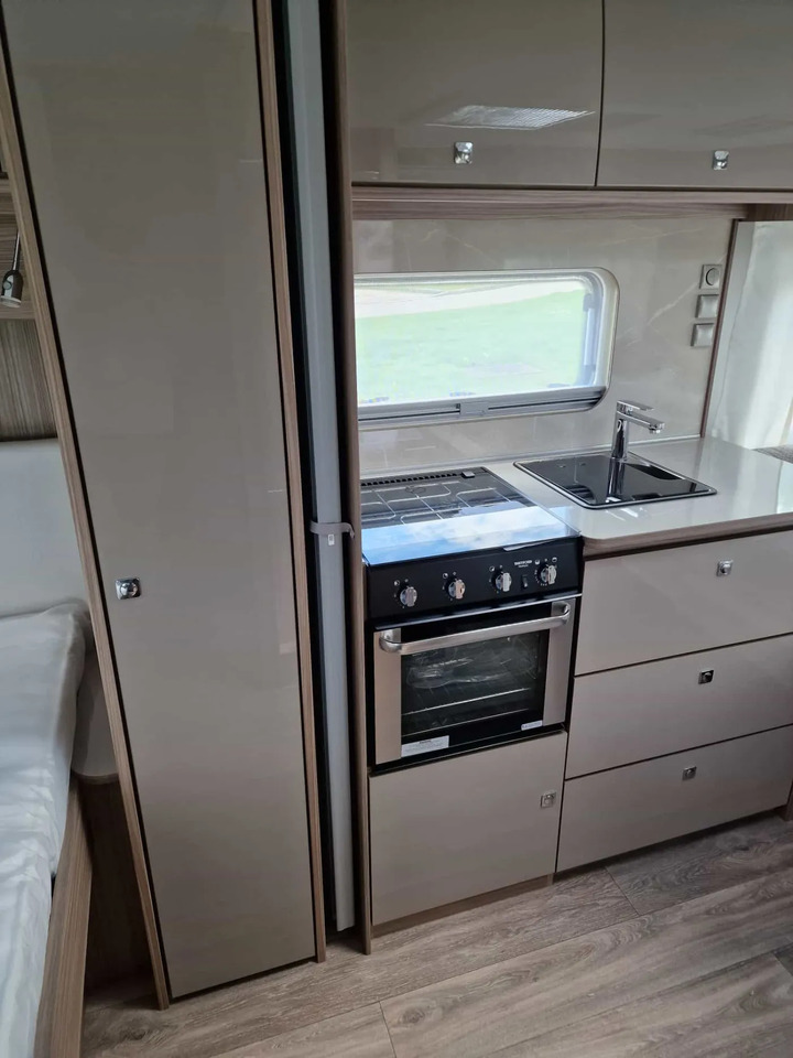 Fendt Tendenza 650 SFD Safety-, Batteri. Fußbodentem - קרוואן נגרר: תמונה 5 Fendt Tendenza 650 SFD Safety-, Batteri. Fußbodentem - קרוואן נגרר: תמונה 5