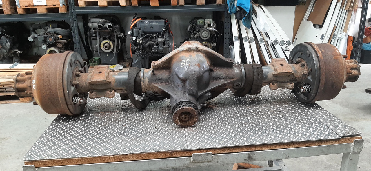 Gebrauchte DB 8.14, Hinterachse, Artikel - Nr. : 81.99999 - 9999 - סרן אחורי עבור משאית: תמונה 3 Gebrauchte DB 8.14, Hinterachse, Artikel - Nr. : 81.99999 - 9999 - סרן אחורי עבור משאית: תמונה 3