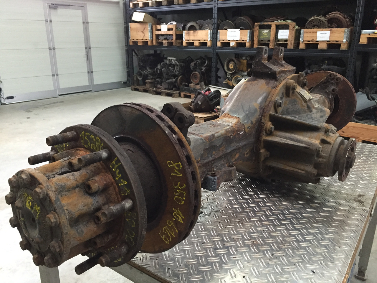 Gebrauchte Hinterachse MAN TGM 15.280, Typ : HY 11 3000, Artikel - Nr. : 81.35010 - 6169 - סרן אחורי עבור משאית: תמונה 5 Gebrauchte Hinterachse MAN TGM 15.280, Typ : HY 11 3000, Artikel - Nr. : 81.35010 - 6169 - סרן אחורי עבור משאית: תמונה 5