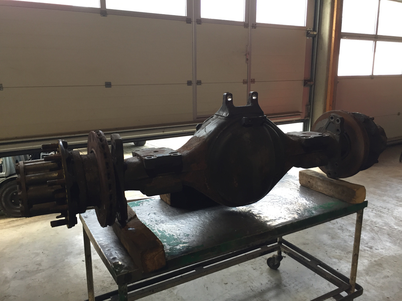 Gebrauchte Hinterradachse DB Axor 1824, Typ : HL6 / 1DCSL - 13, Artikel - Nr. : 99.99999 - 9999 - סרן אחורי עבור משאית: תמונה 1 Gebrauchte Hinterradachse DB Axor 1824, Typ : HL6 / 1DCSL - 13, Artikel - Nr. : 99.99999 - 9999 - סרן אחורי עבור משאית: תמונה 1