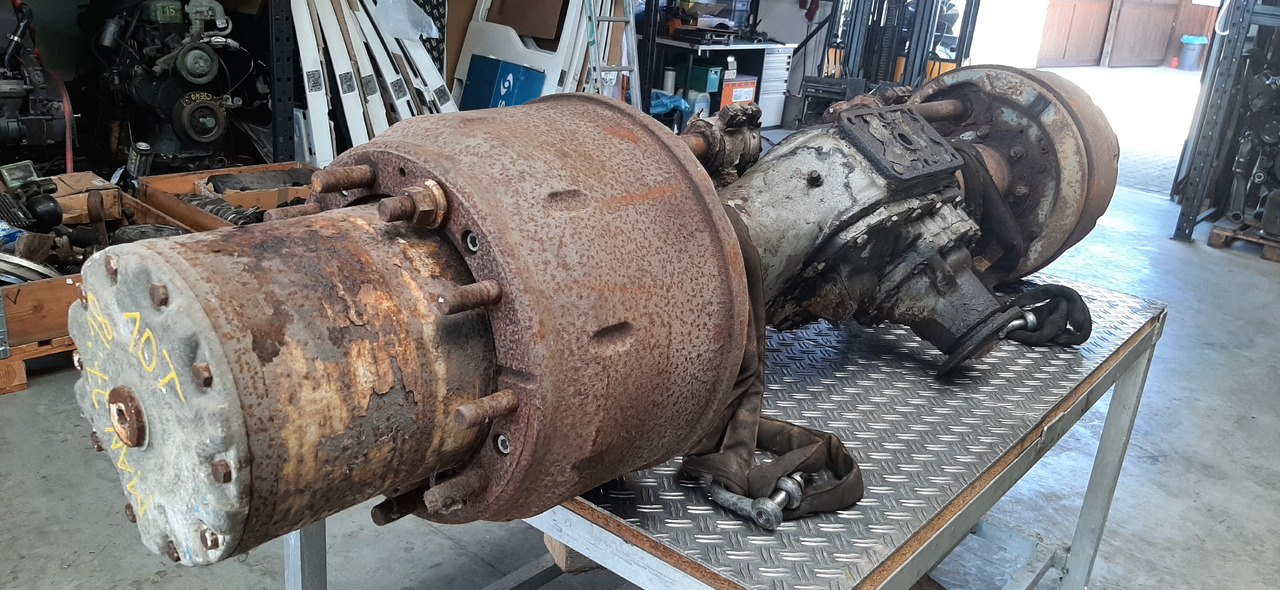 Gebrauchte MAN, Planetenachse, Artikel - Nr. : 81.99999 - 9999 - סרן אחורי עבור משאית: תמונה 1 Gebrauchte MAN, Planetenachse, Artikel - Nr. : 81.99999 - 9999 - סרן אחורי עבור משאית: תמונה 1