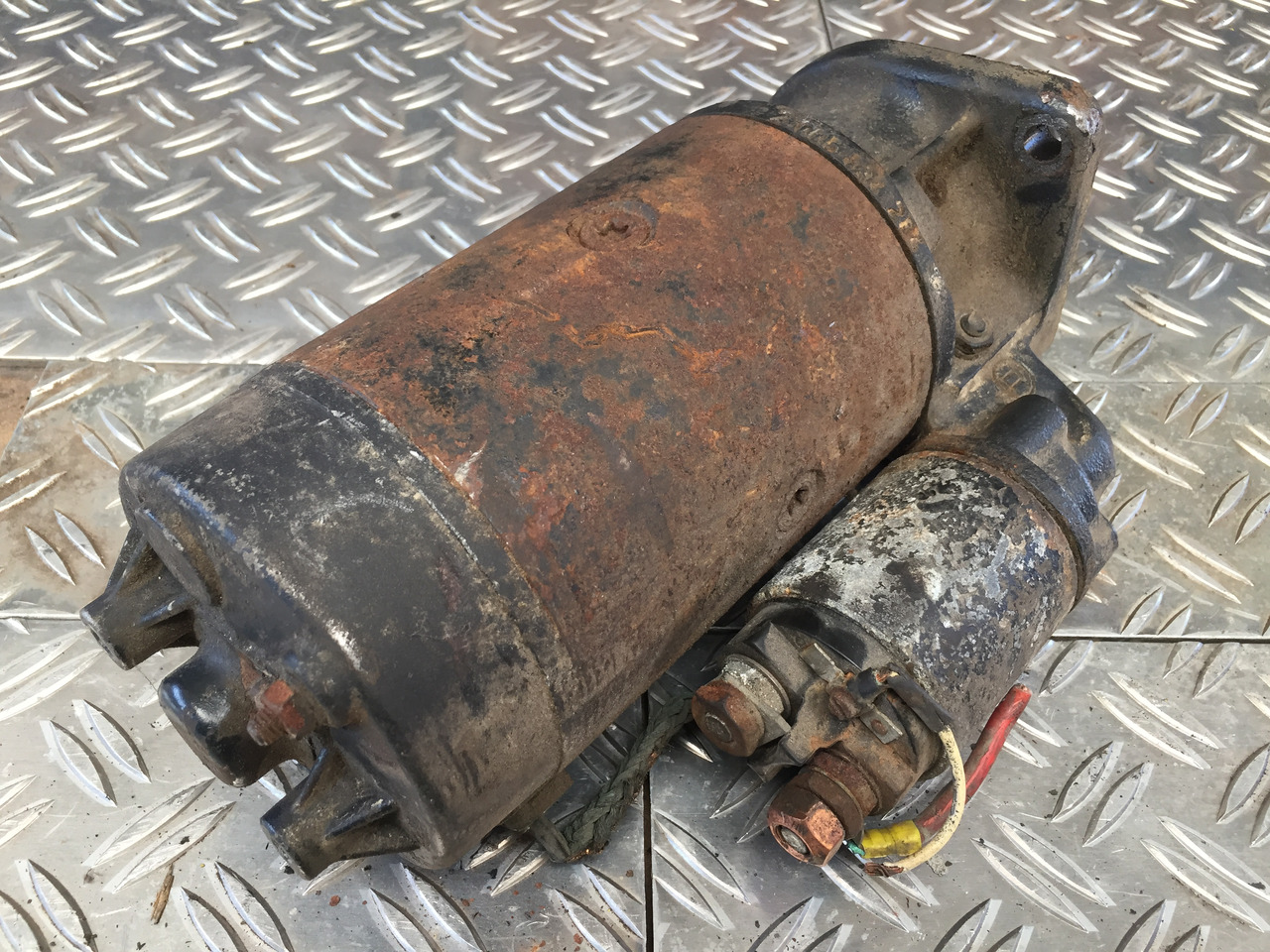 Gebrauchter Anlasser MAN F90, 17.332, Motor Typ : D 0826 LF 02, Artikel - Nr. : 99.99999 - 9999 - מתנע עבור משאית: תמונה 4 Gebrauchter Anlasser MAN F90, 17.332, Motor Typ : D 0826 LF 02, Artikel - Nr. : 99.99999 - 9999 - מתנע עבור משאית: תמונה 4