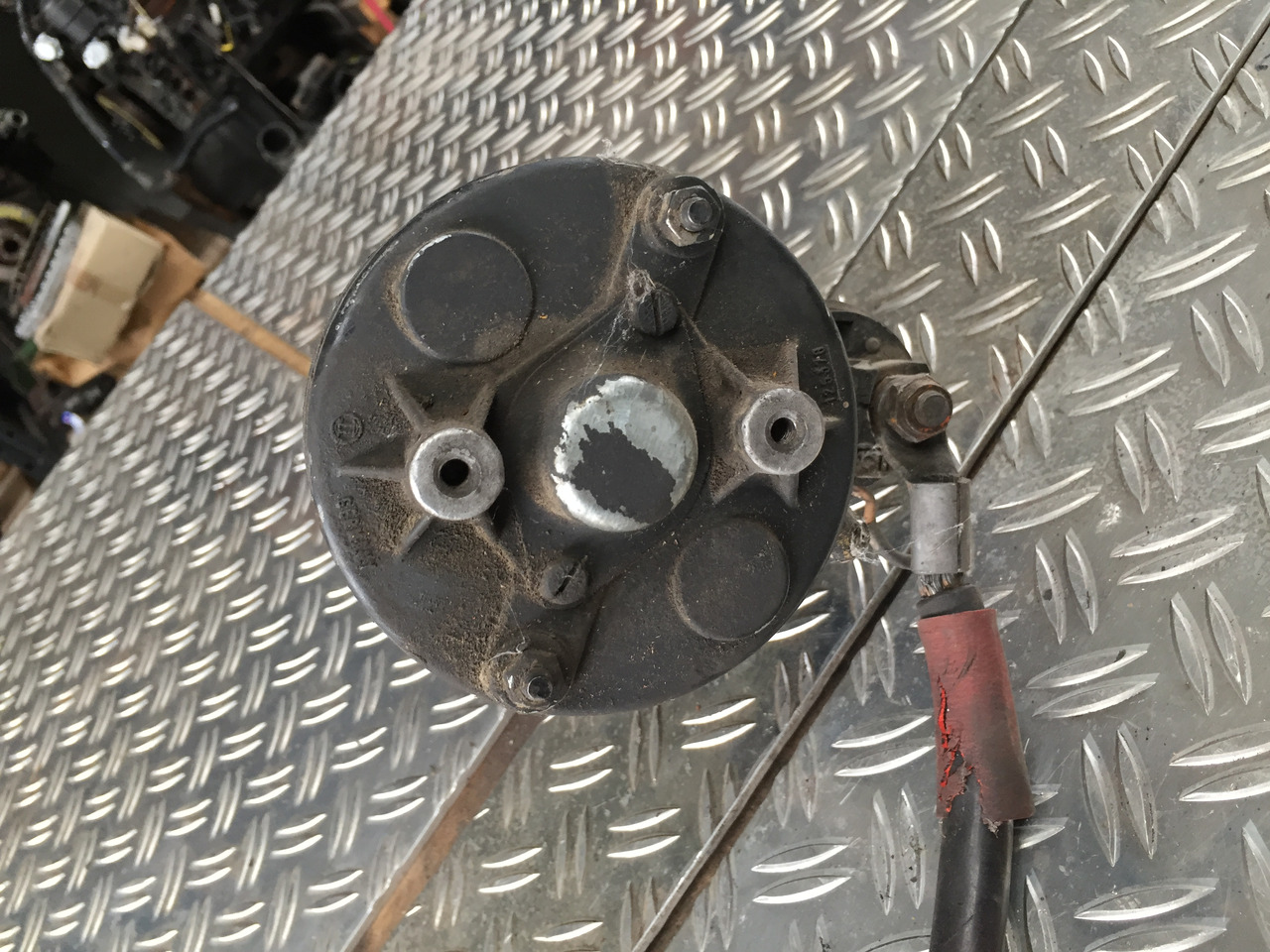 Gebrauchter Anlasser Magirus Deutz, Motor Typ 5 L912, Artikel - Nr. : 0 001 368 001 - מתנע עבור משאית: תמונה 4 Gebrauchter Anlasser Magirus Deutz, Motor Typ 5 L912, Artikel - Nr. : 0 001 368 001 - מתנע עבור משאית: תמונה 4