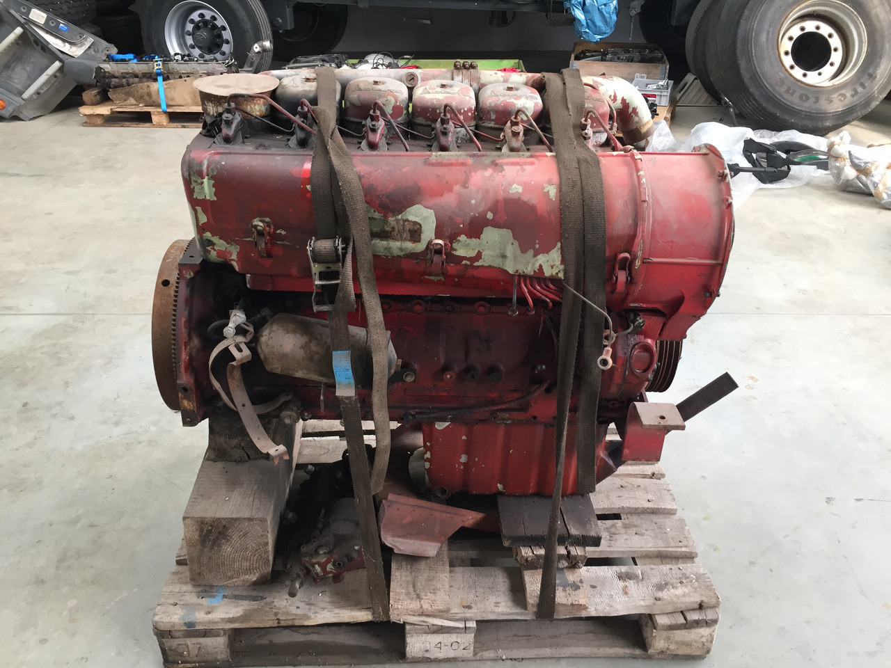 Gebrauchter Motor DEUTZ, 6 - Zylinder, Typ : F 6 L 913, Artikel - Nr. : 81.99999 - 9999 - מנוע עבור משאית: תמונה 4 Gebrauchter Motor DEUTZ, 6 - Zylinder, Typ : F 6 L 913, Artikel - Nr. : 81.99999 - 9999 - מנוע עבור משאית: תמונה 4