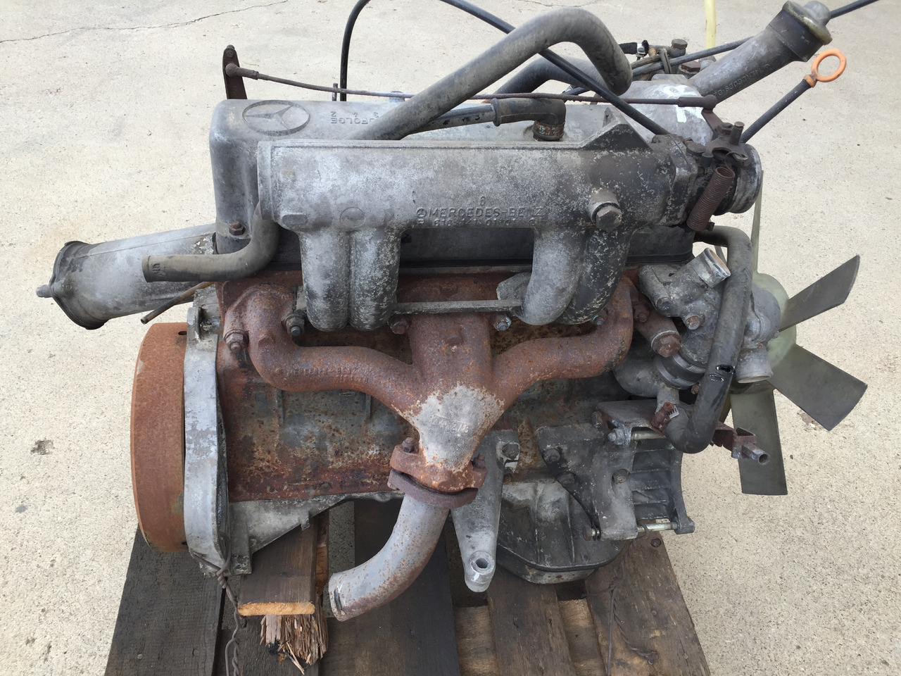 Gebrauchter Motor MB 207 D, Motor Typ OM 601, Artikel - Nr. : A 9999 9999 99 - מנוע עבור משאית: תמונה 4 Gebrauchter Motor MB 207 D, Motor Typ OM 601, Artikel - Nr. : A 9999 9999 99 - מנוע עבור משאית: תמונה 4