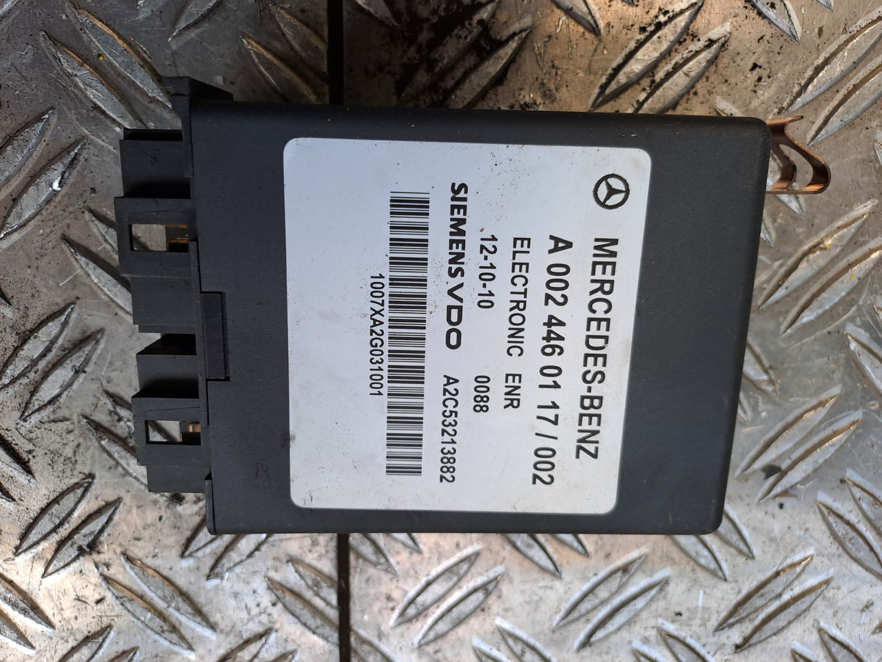 Gebrauchtes MB Atego 18.24 , Elektronik ENR Steuergerät, Artikel - Nr.: A 002 446 01 17 - ECU עבור משאית: תמונה 2 Gebrauchtes MB Atego 18.24 , Elektronik ENR Steuergerät, Artikel - Nr.: A 002 446 01 17 - ECU עבור משאית: תמונה 2
