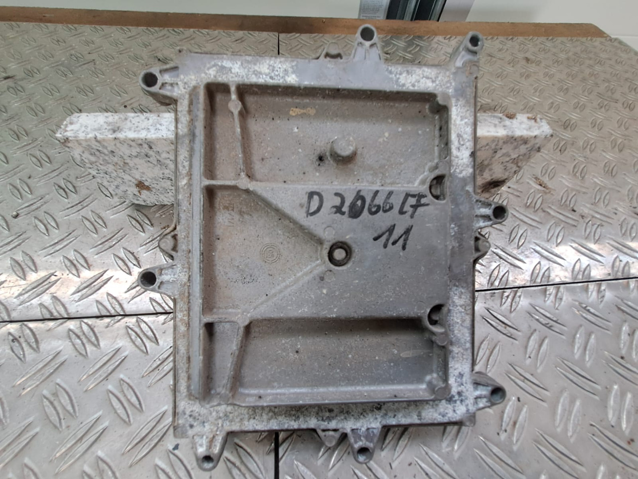 MAN TGA 19.430 / D 2066 LF 11 - ECU עבור משאית: תמונה 3 MAN TGA 19.430 / D 2066 LF 11 - ECU עבור משאית: תמונה 3