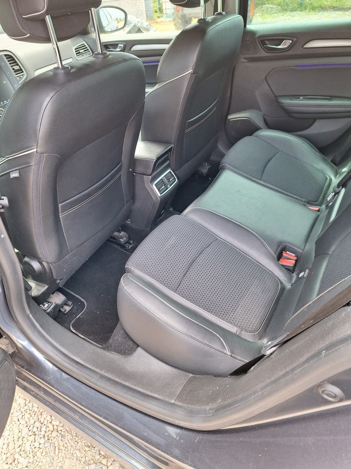 Renault Megane Blue dCi 95, zamjena - סדאן: תמונה 5 Renault Megane Blue dCi 95, zamjena - סדאן: תמונה 5