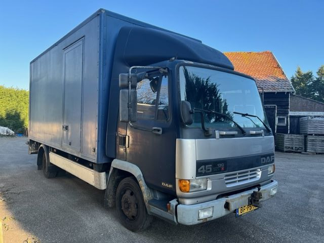 DAF DAF45 130 - משאית תיבה: תמונה 3 DAF DAF45 130 - משאית תיבה: תמונה 3