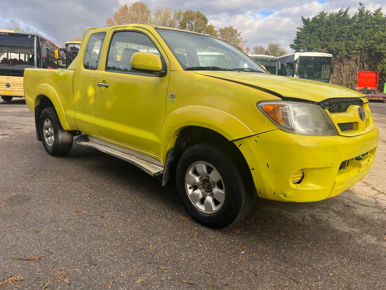 Toyota Hilux NO Registration - טנדר: תמונה 4 Toyota Hilux NO Registration - טנדר: תמונה 4