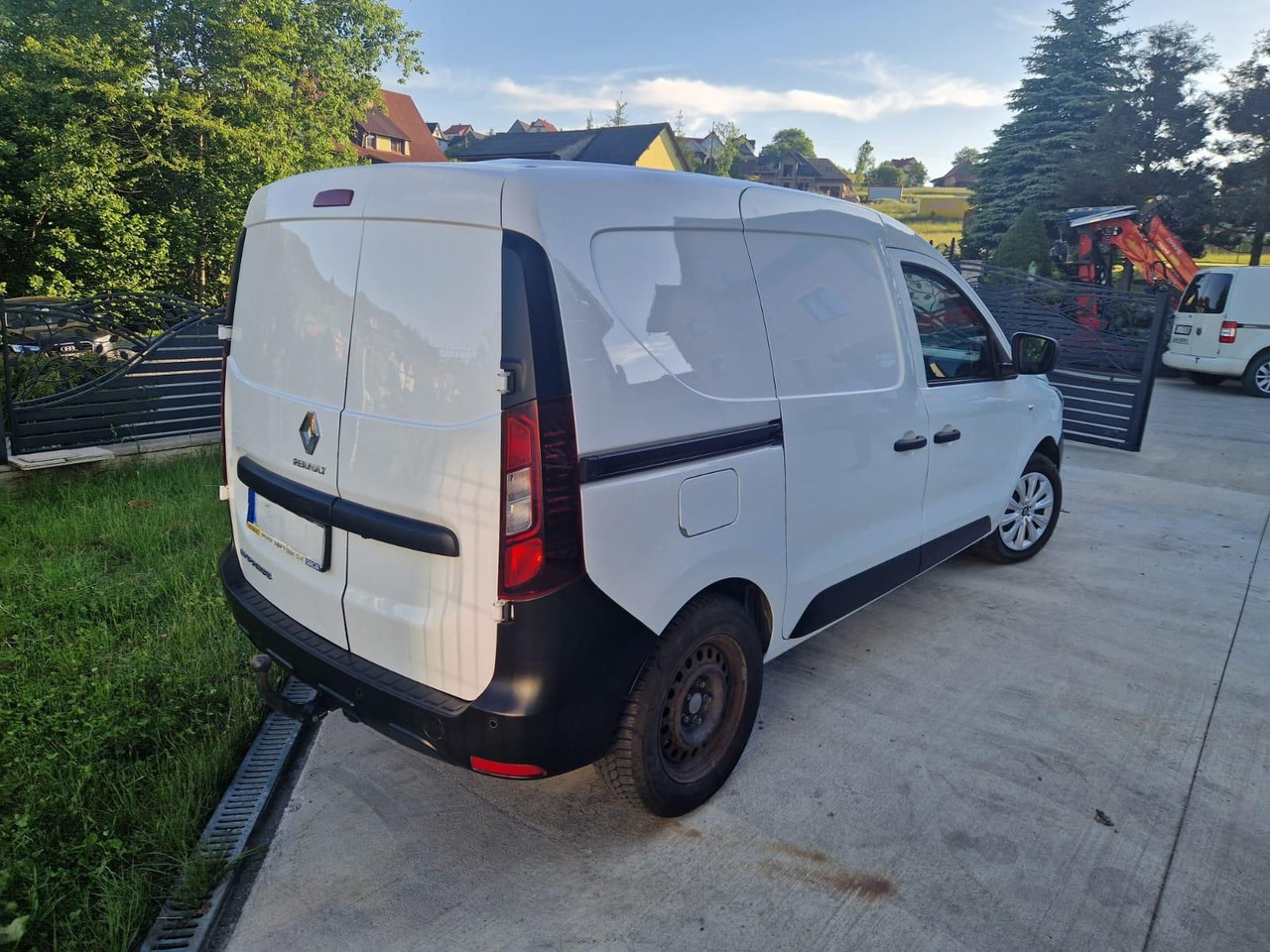 RENAULT EXPRESS - כלי רכב מסחרי קטן: תמונה 3 RENAULT EXPRESS - כלי רכב מסחרי קטן: תמונה 3