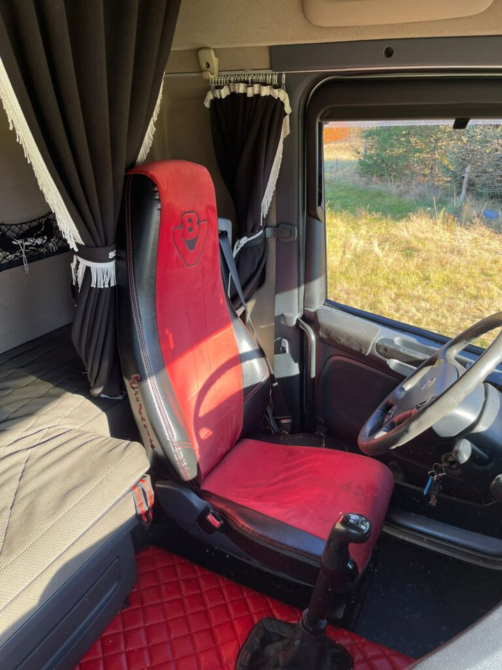 משאית עץ, משאית מנוף SCANIA R560: תמונה 8