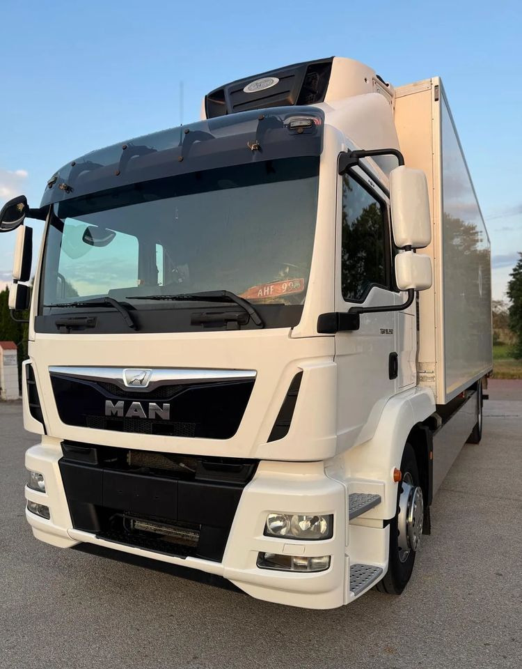MAN TGM18.290 4x2 ACC/ CHłODNIA Z WINDĄ /CARRIER 850MT /SYPIALKA / EURO6/ASO - משאית קירור: תמונה 2 MAN TGM18.290 4x2 ACC/ CHłODNIA Z WINDĄ /CARRIER 850MT /SYPIALKA / EURO6/ASO - משאית קירור: תמונה 2