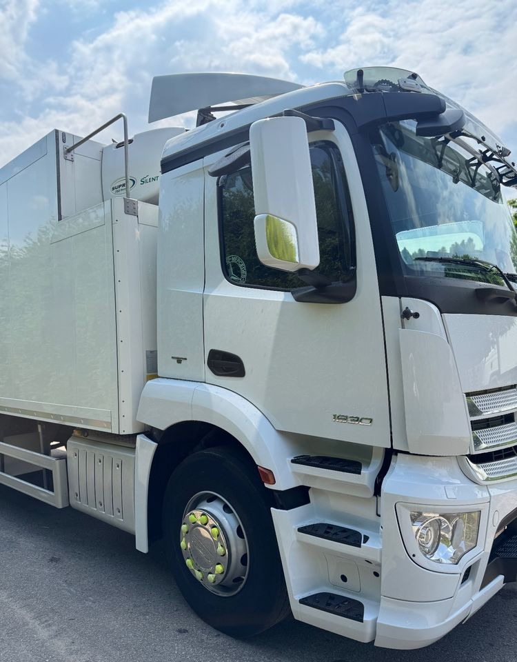 Mercedes-Benz ANTOS /1830/E 6/Chłodnia +Winda /18 Palet / Niski Przebieg122 Tys Km! - משאית קירור: תמונה 5 Mercedes-Benz ANTOS /1830/E 6/Chłodnia +Winda /18 Palet / Niski Przebieg122 Tys Km! - משאית קירור: תמונה 5