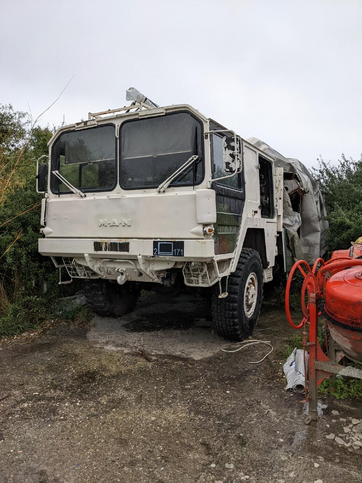 MAN Kat 1, 4x4 - משאית צד נופל/ שטוחה: תמונה 5 MAN Kat 1, 4x4 - משאית צד נופל/ שטוחה: תמונה 5