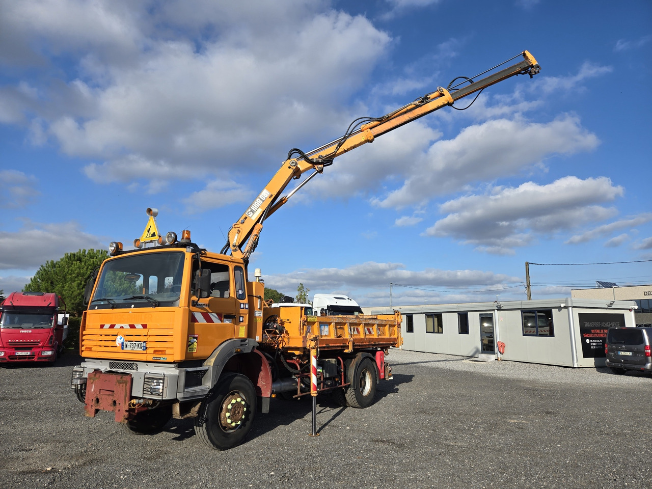 Renault G250 4x4 - מזהיר, משאית מנוף: תמונה 1 Renault G250 4x4 - מזהיר, משאית מנוף: תמונה 1