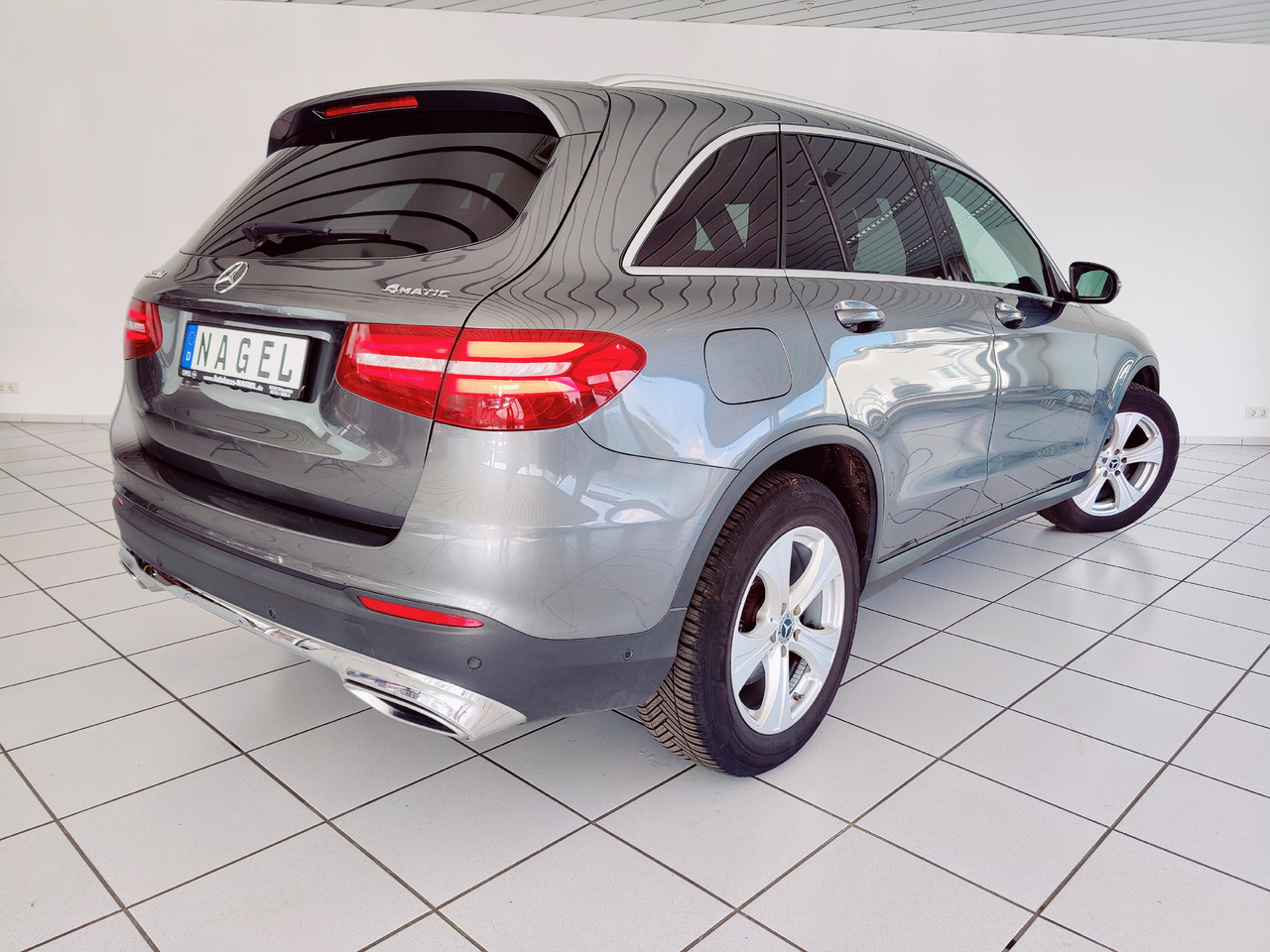 Mercedes-Benz GLC 220 d 4Matic AHK Navi RüKam SHZ - SUV: תמונה 5 Mercedes-Benz GLC 220 d 4Matic AHK Navi RüKam SHZ - SUV: תמונה 5