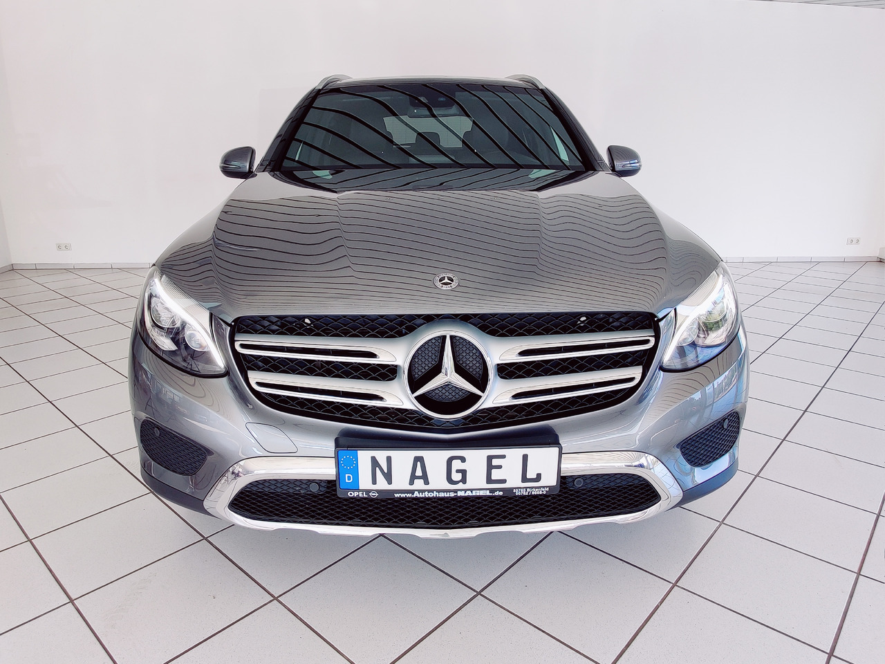 Mercedes-Benz GLC 220 d 4Matic AHK Navi RüKam SHZ - SUV: תמונה 4 Mercedes-Benz GLC 220 d 4Matic AHK Navi RüKam SHZ - SUV: תמונה 4