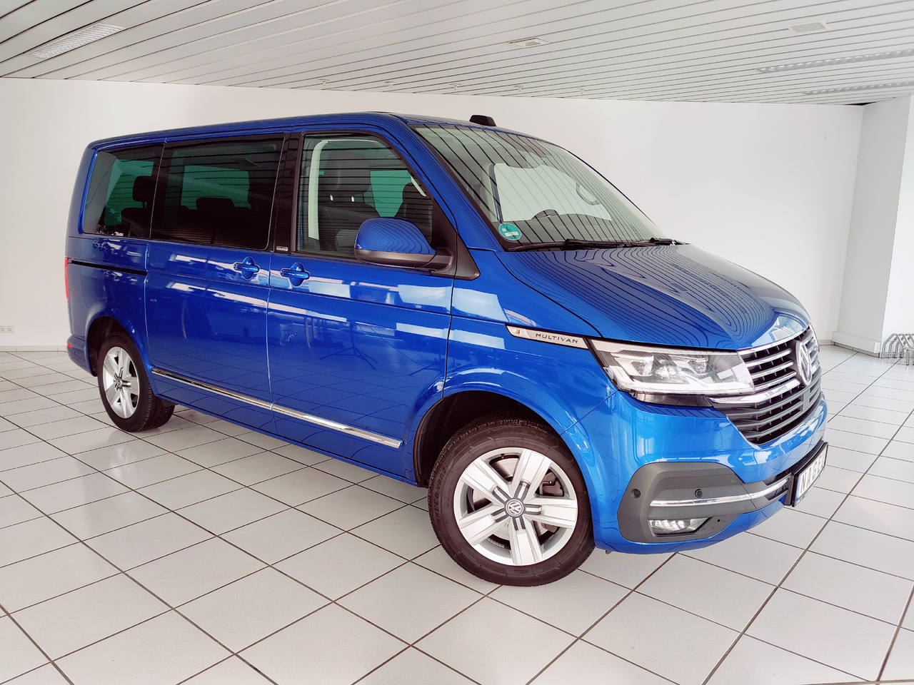 Volkswagen T6.1 Multivan Cruise*DAB+*Rükam*Standheizung*AHK Cruise FWD - מיניבוס, כלי רכב מסחרי לנוסעים: תמונה 3 Volkswagen T6.1 Multivan Cruise*DAB+*Rükam*Standheizung*AHK Cruise FWD - מיניבוס, כלי רכב מסחרי לנוסעים: תמונה 3