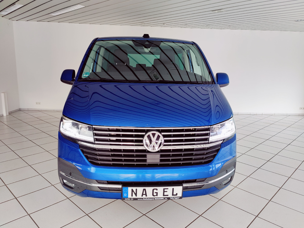 Volkswagen T6.1 Multivan Cruise*DAB+*Rükam*Standheizung*AHK Cruise FWD - מיניבוס, כלי רכב מסחרי לנוסעים: תמונה 4 Volkswagen T6.1 Multivan Cruise*DAB+*Rükam*Standheizung*AHK Cruise FWD - מיניבוס, כלי רכב מסחרי לנוסעים: תמונה 4