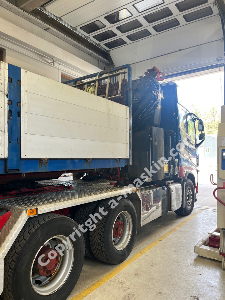 VOLVO FH 540 - משאית צד נופל/ שטוחה, משאית מנוף: תמונה 4 VOLVO FH 540 - משאית צד נופל/ שטוחה, משאית מנוף: תמונה 4