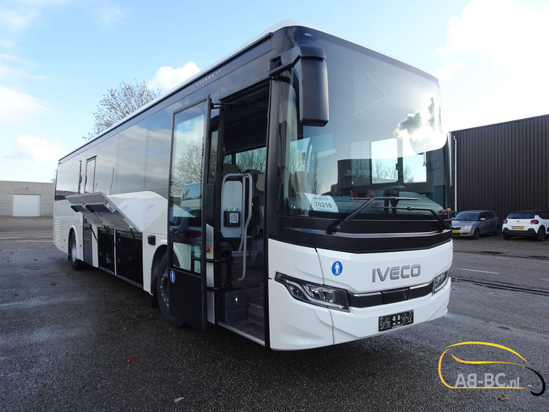 Iveco NEW Crossway 12.10 MTR, 55 Seats, LUXURY INTERIOR - אוטובוס פרברים: תמונה 3 Iveco NEW Crossway 12.10 MTR, 55 Seats, LUXURY INTERIOR - אוטובוס פרברים: תמונה 3