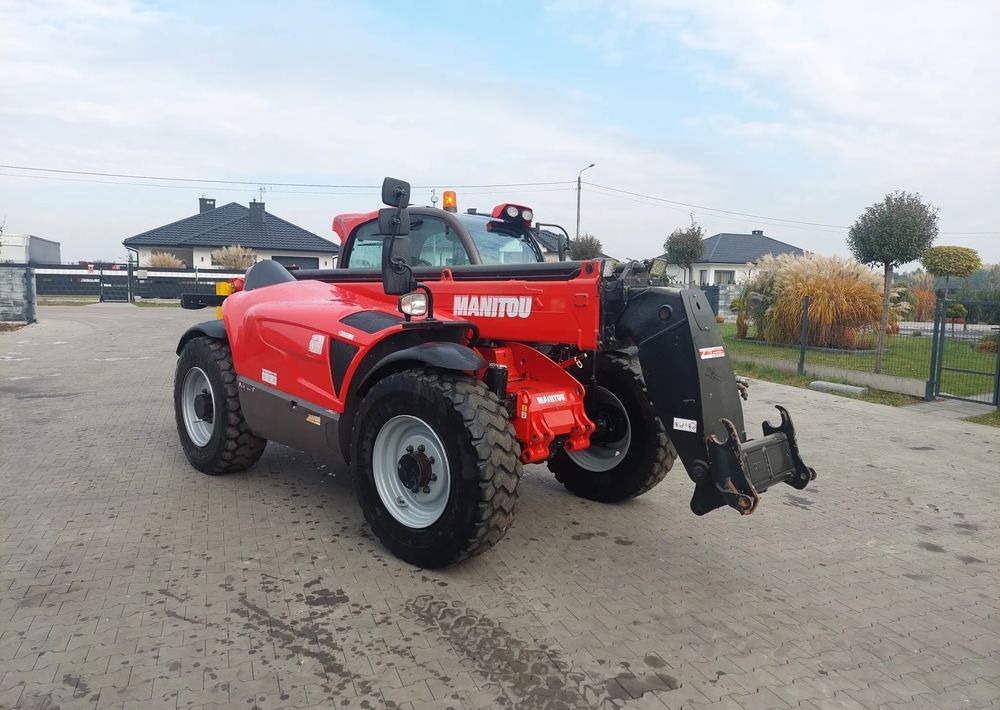 Manitou 1335 - מפעיל טלסקופי: תמונה 1 Manitou 1335 - מפעיל טלסקופי: תמונה 1