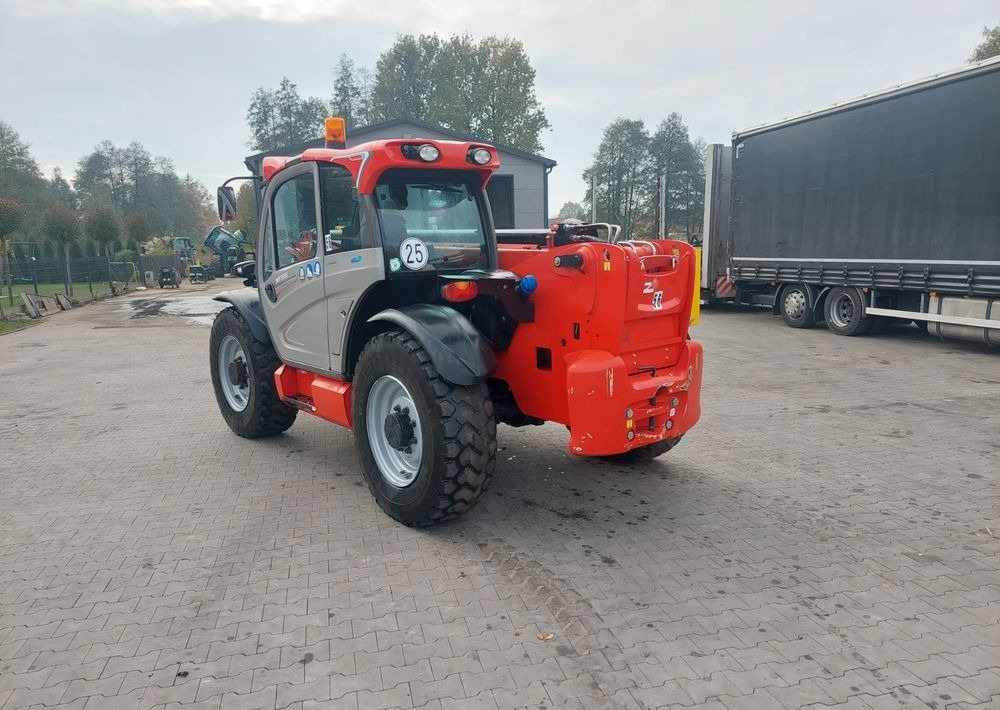 Manitou 1335 - מפעיל טלסקופי: תמונה 5 Manitou 1335 - מפעיל טלסקופי: תמונה 5