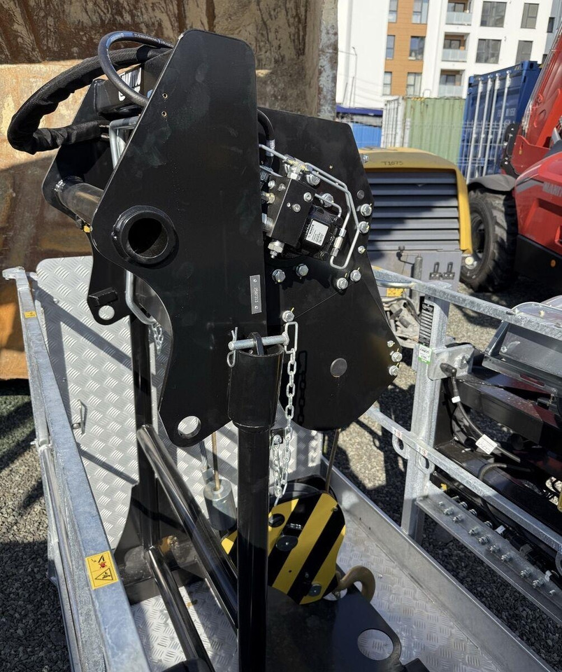 Manitou Winch 6000kg - עגורן: תמונה 2 Manitou Winch 6000kg - עגורן: תמונה 2