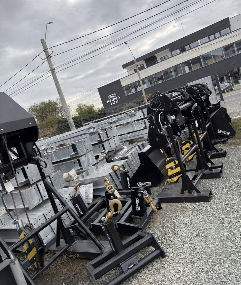 Manitou Winch 6000kg - עגורן: תמונה 1 Manitou Winch 6000kg - עגורן: תמונה 1