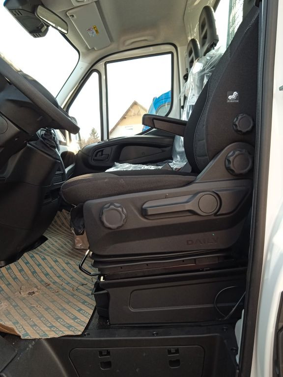 Iveco Daily 35C18H Dreiseitenkipper Iveco Daily 35C18H Dreiseitenkipper - כלי רכב מסחרי מזהיר: תמונה 4 Iveco Daily 35C18H Dreiseitenkipper Iveco Daily 35C18H Dreiseitenkipper - כלי רכב מסחרי מזהיר: תמונה 4